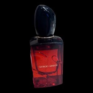 Giorgio Armani Sì Passione Eau De Parfum Intense Woody Fragrance. 50 ml